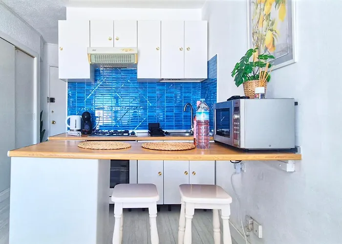 Lemon Beach Tenerife Holiday Apartment Las Americas